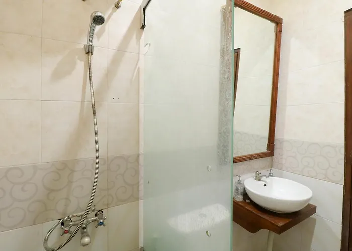 Hotel Oyo 2581 Ketut Smile Denpasar (Bali)